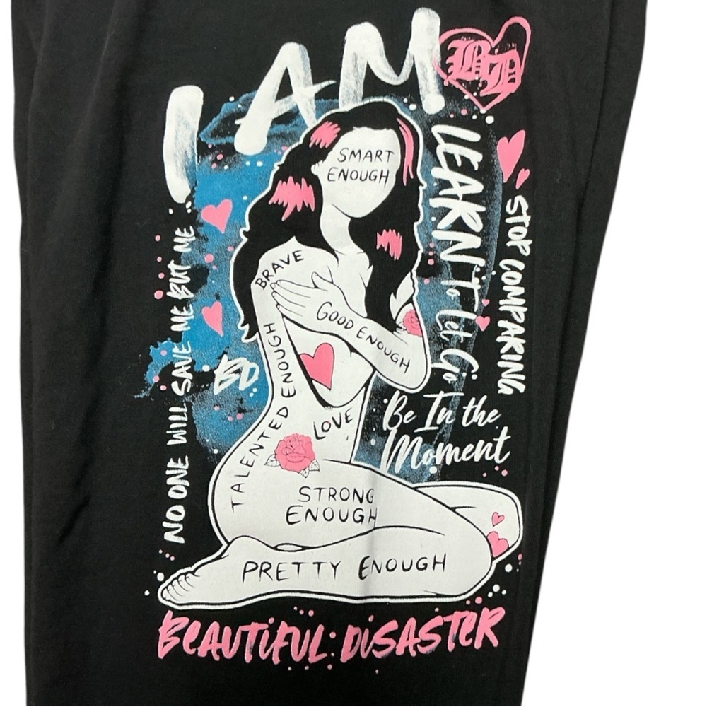 Beautiful Disaster - NEW - I AM Collection Capri Leggings